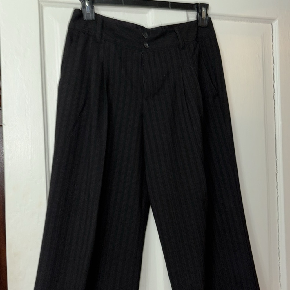 Ankle length pleated wide legged trousers